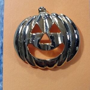 Gold Pumpkin Halloween Pin/Brooch